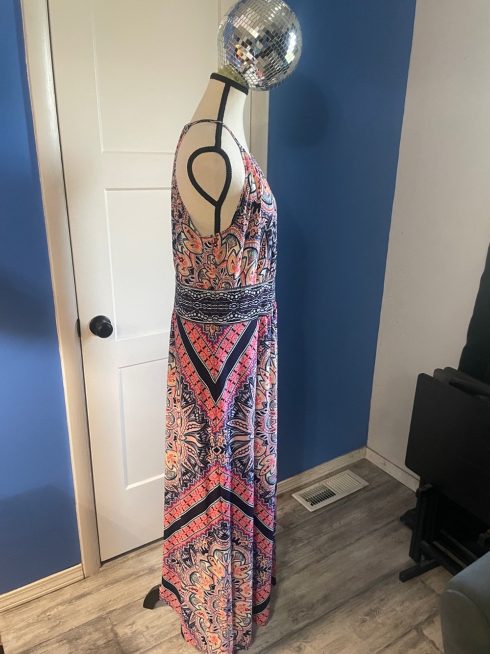 London Style Pink & Navy Paisley Halter Maxi Dress - Picture 2 of 5